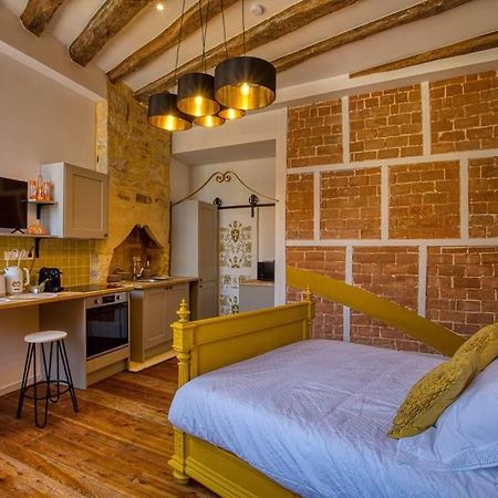 "Les Appartements De Betty C" Studio Medieval Sarlat Exterior foto